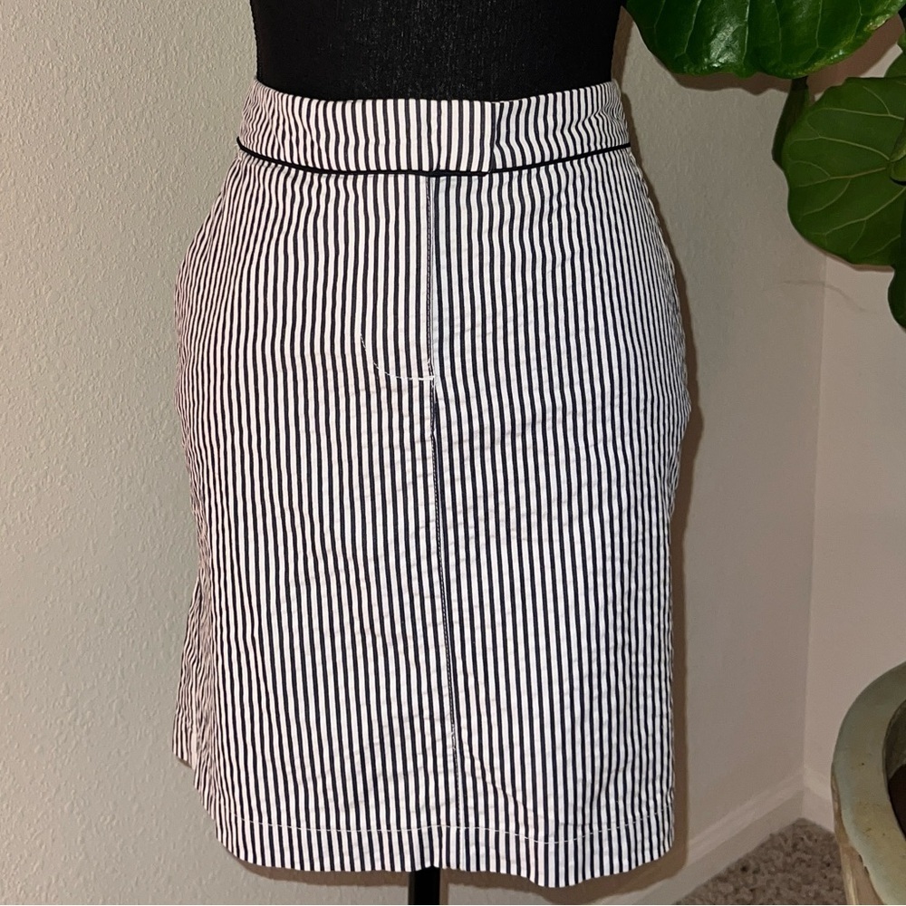 Tommy Hilfiger Women’s White Blue Striped 100% Cotton Unlined Skirt NWOT